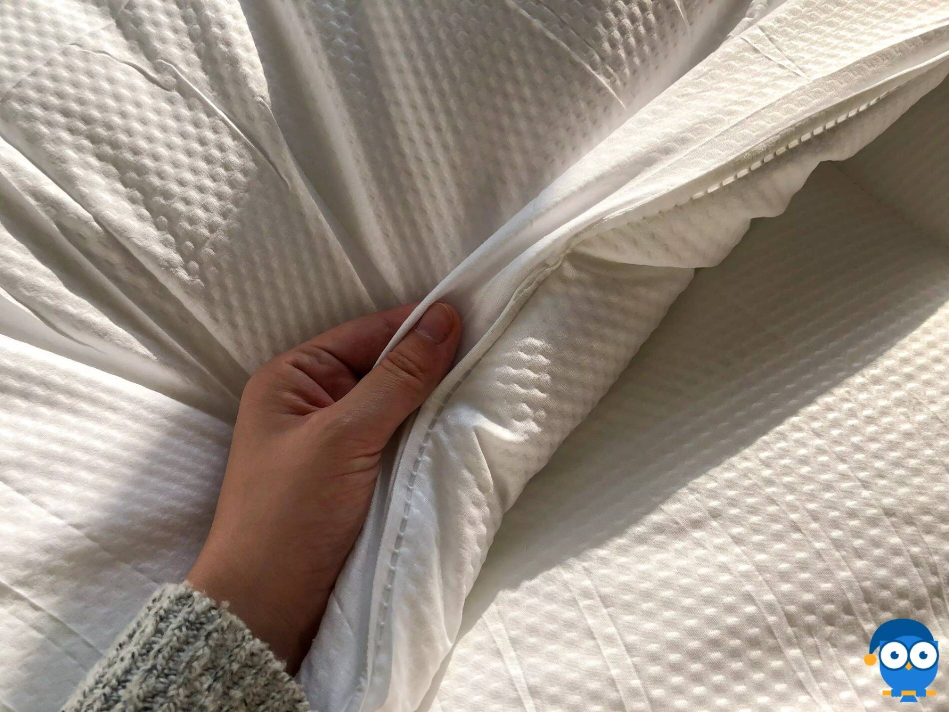 dreamcloud duvet material